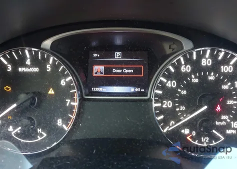 2018 Nissan Altima 2.5 Sr из США, поврежденный, VIN 1N4AL3AP1JC136099